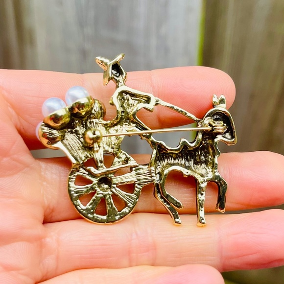 Donkey Cart Brooch Donkey Cart with Man Brooch Pin - Picture 4 of 6